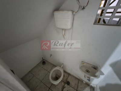 Barracão Comercial para Locação na Vila Guararapes – amplo espaço para o seu negócio!